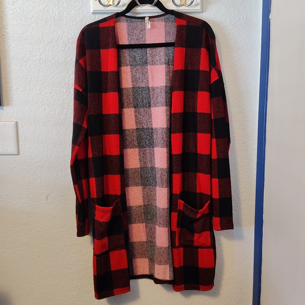 Red & Black Plaid Cardigan from Beeson River Size XL